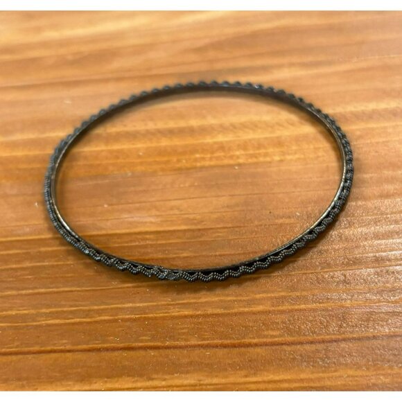 Sterling Silver Bangle With Textured Modernist Design - Picture 2 of 5